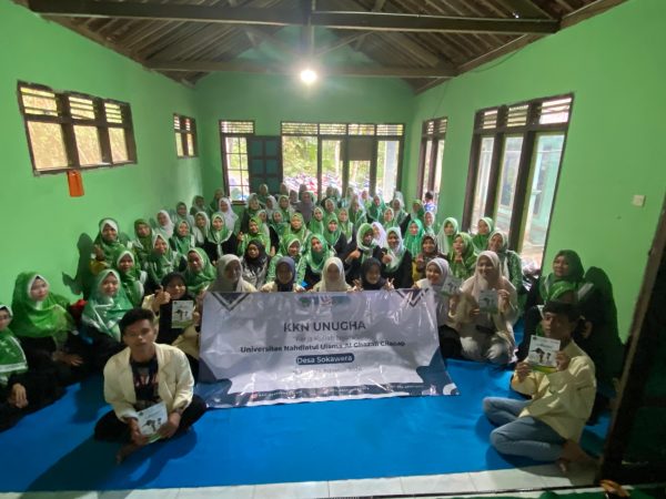 Sosialisasi Literasi Digital "Etika Berkomunikasi Dalam Bermedia Sosial" Bersama Fatayat NU Ranting Sokawera Timur