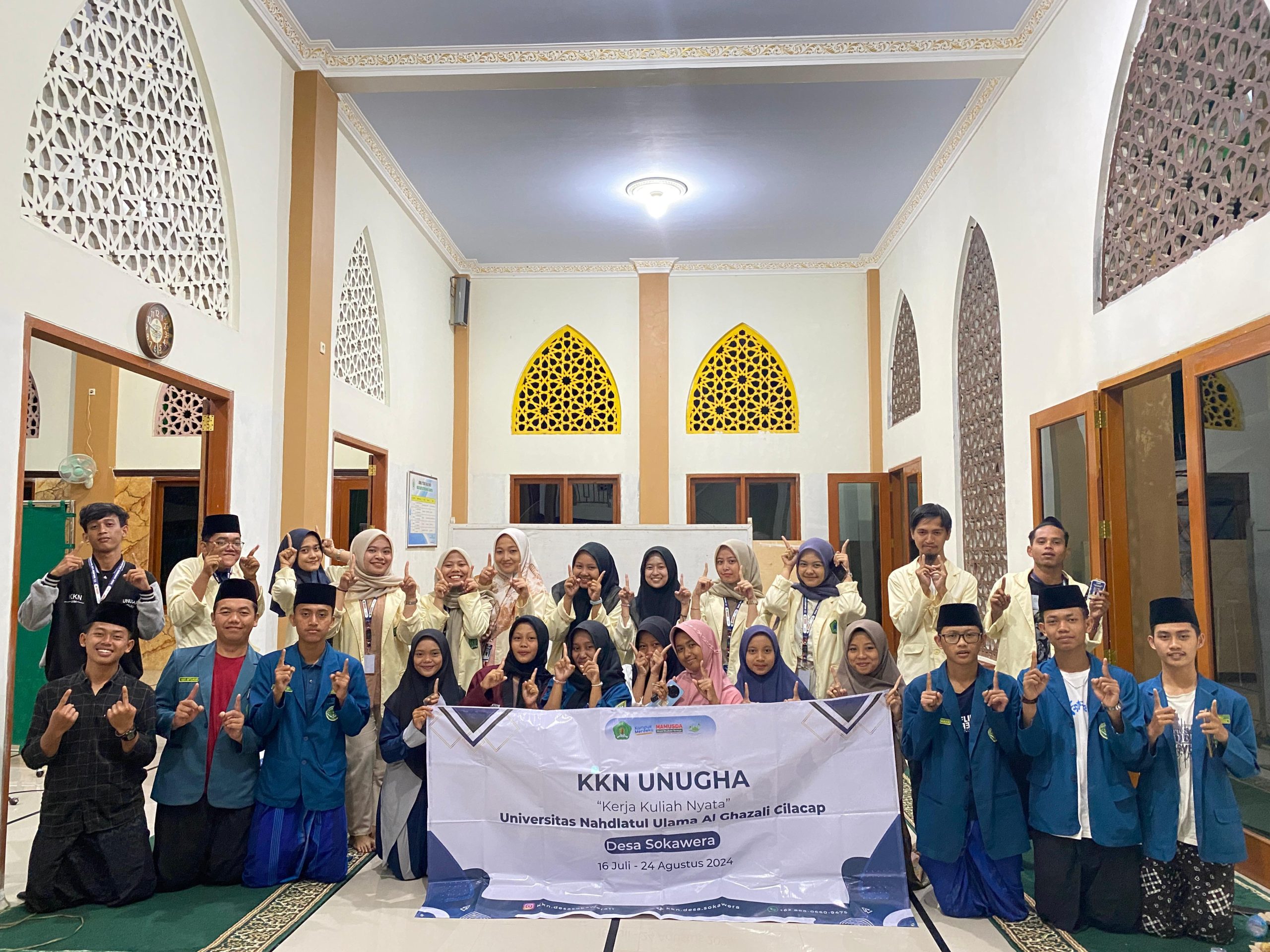 Sosialisasi Digital Marketing untuk IPNU IPPNU, Mahasiswa KKN 11 UNUGHA Cilacap Serahkan Website Masjid Baiturrahman Kepada Pihak Terkait.